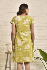 Magyar Sleeve Knee Length Dress in Flex