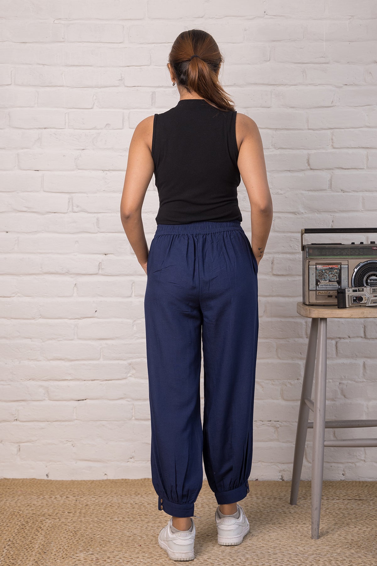 Linen Blend Jogger Style Pant in Indigo