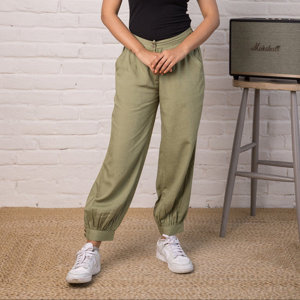 Linen Blend Jogger Style Pant in Olive
