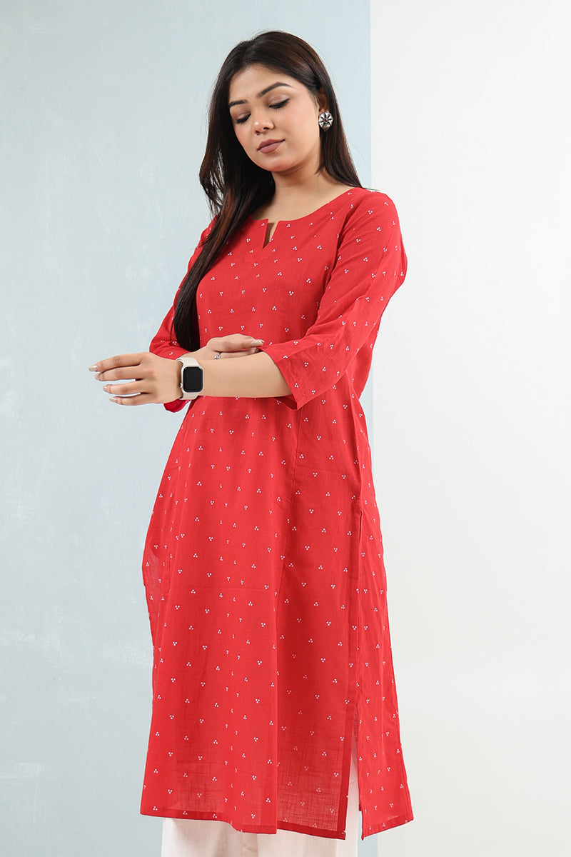 Women Printed Cotton Kurta in Red