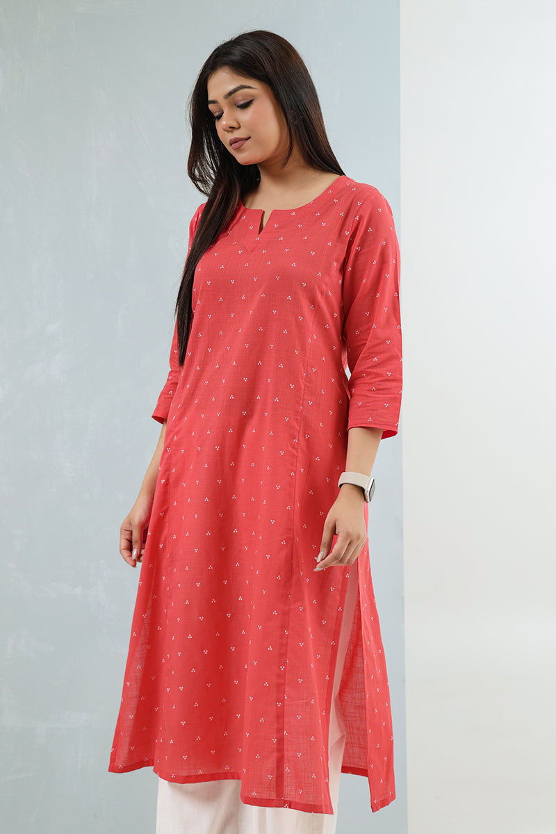 Women Printed Cotton Kurta in Peach