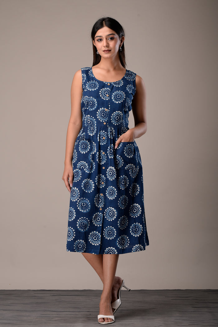 Indigo Printed Sleeveless Dress in Cotton Blue