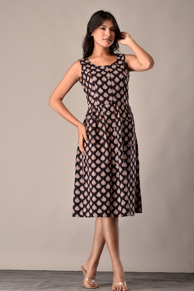 Bagru Printed Sleeveless Dress in Cotton Syahi