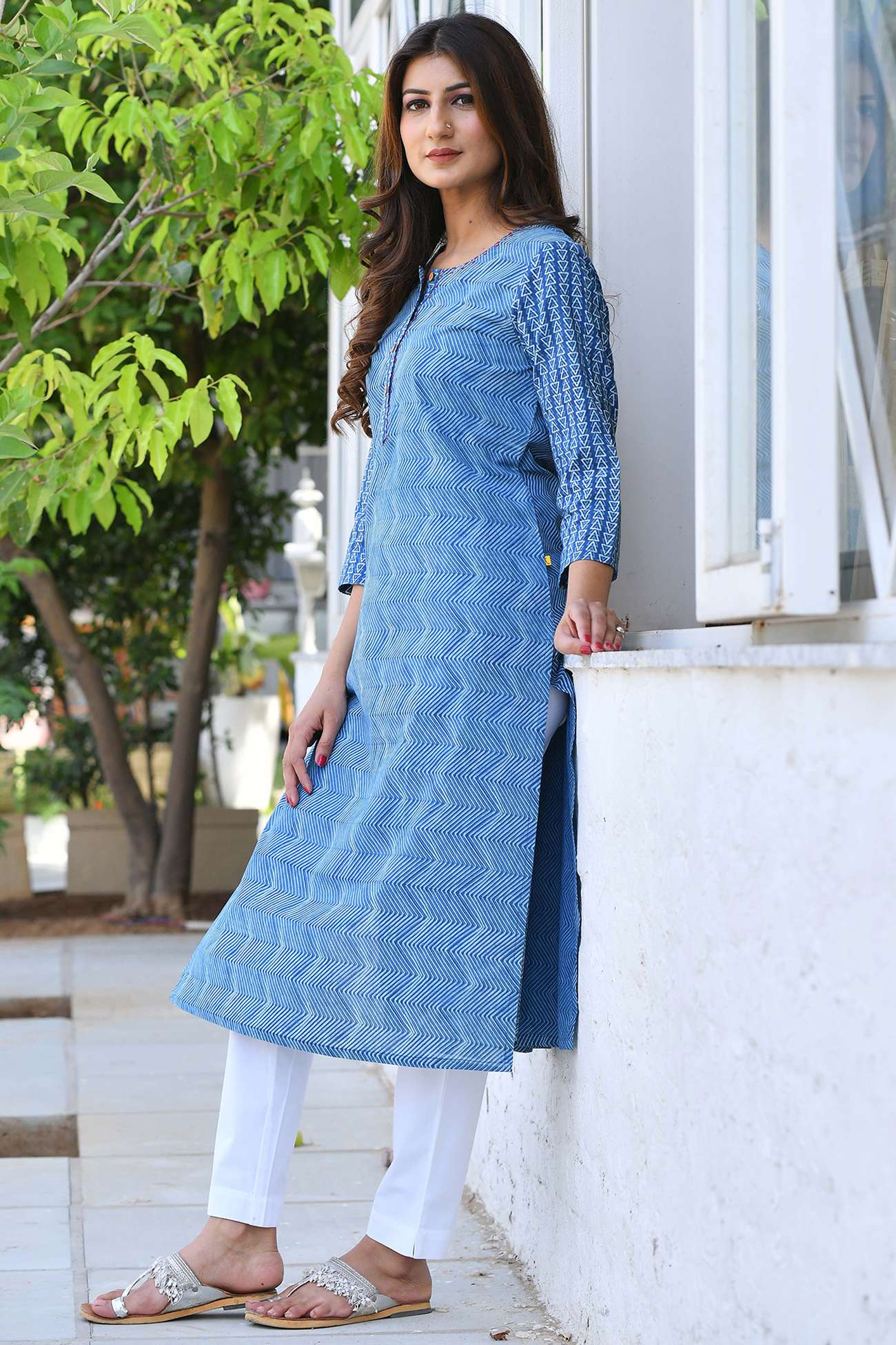 Buy Rangita Women Indigo Cotton Printed Knee Length Straight Kurti With  Pant Set Online at Best Prices in India - JioMart.