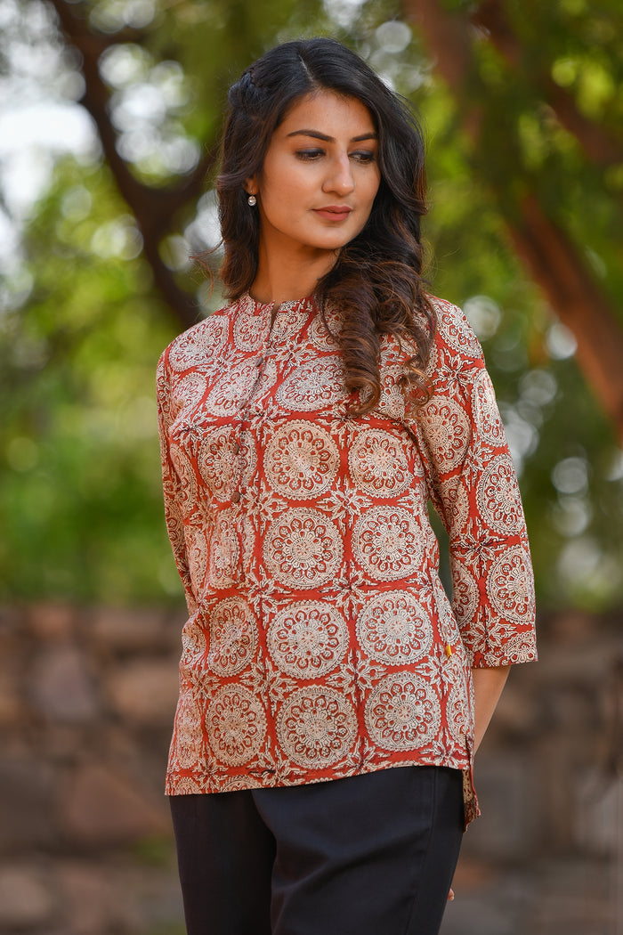 Short Tunic with Chinese Collar in Bagru Print
